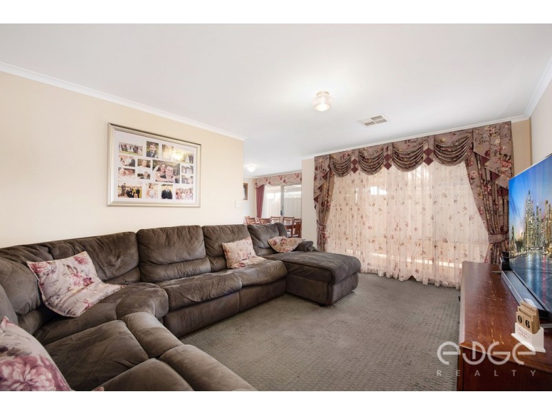 6 Burwood Road, Munno Para West SA 5115