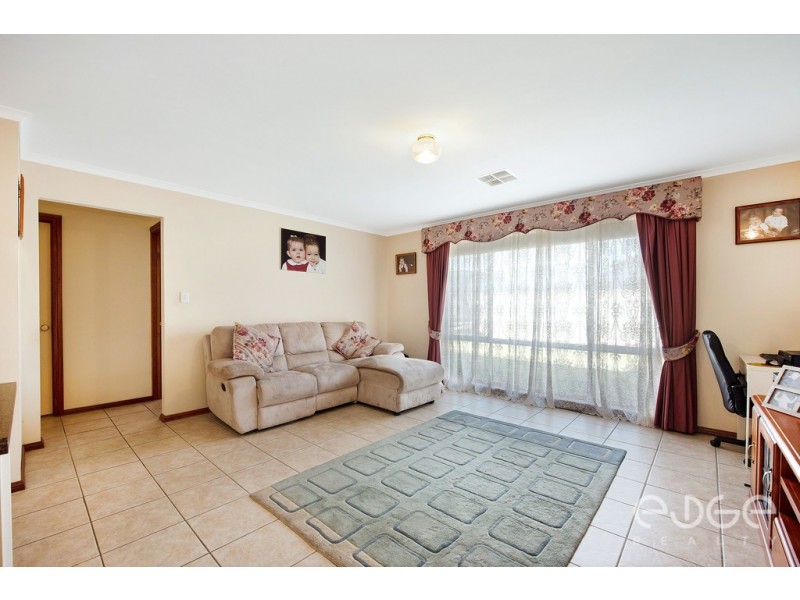 6 Burwood Road, Munno Para West SA 5115