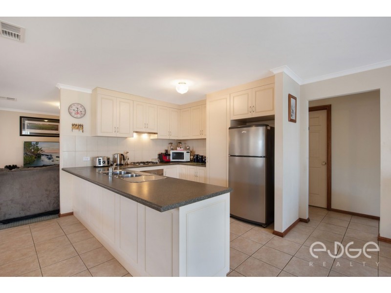 6 Burwood Road, Munno Para West SA 5115