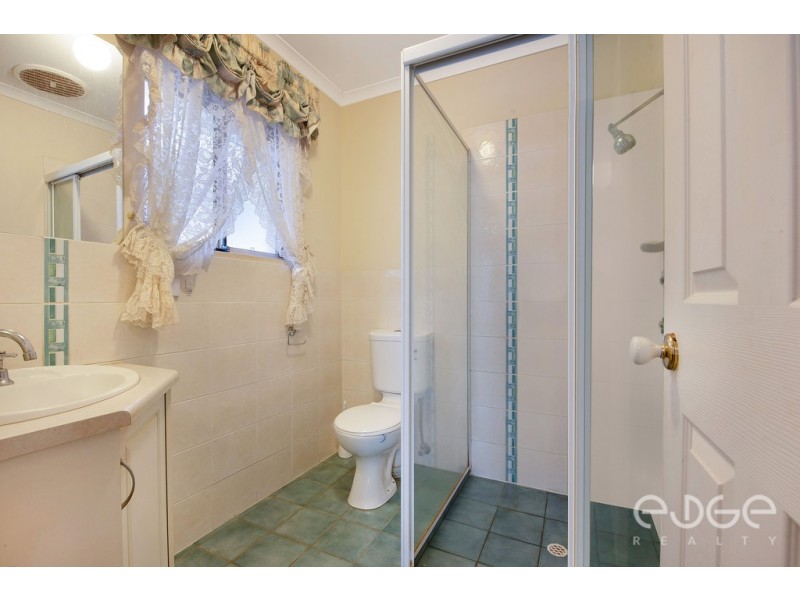 6 Burwood Road, Munno Para West SA 5115