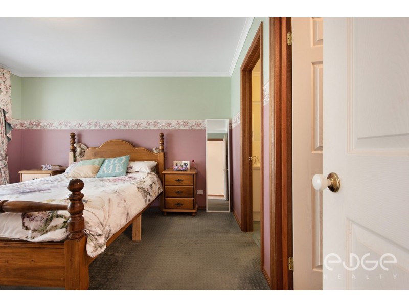 6 Burwood Road, Munno Para West SA 5115