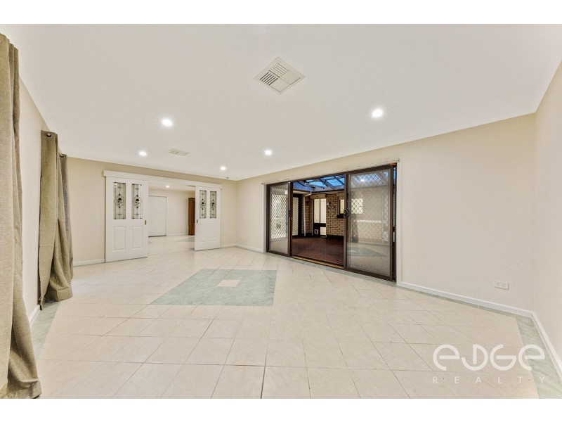 2 Granada Avenue, Gulfview Heights SA 5096