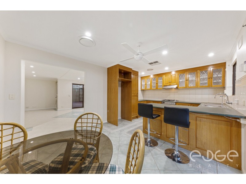 2 Granada Avenue, Gulfview Heights SA 5096