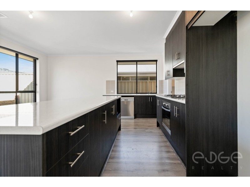 8 Oxford Avenue, Salisbury Heights SA 5109