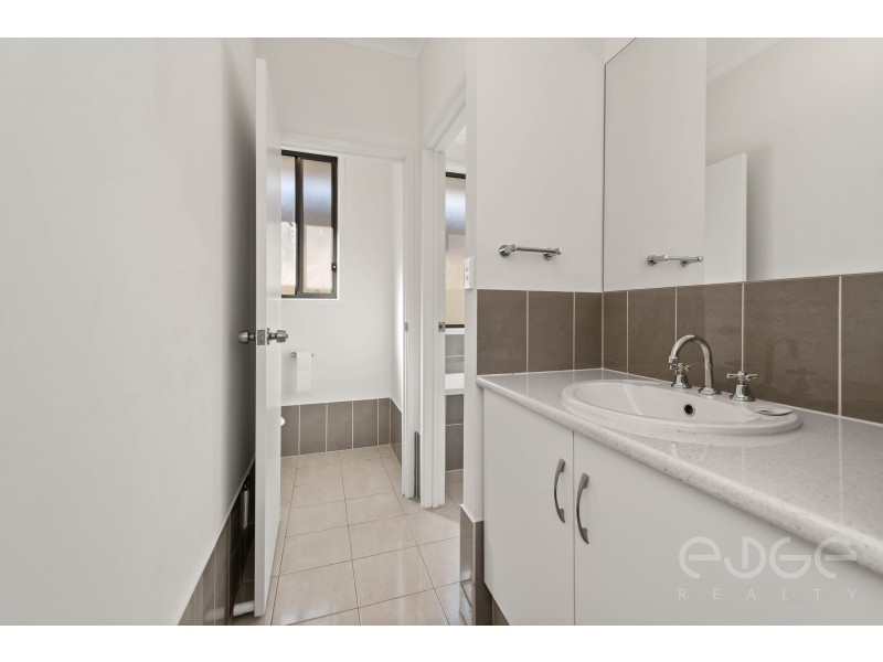 8 Oxford Avenue, Salisbury Heights SA 5109