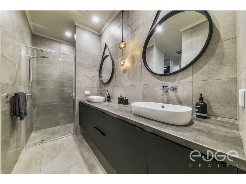 19 Woodbridge Drive, Angle Vale SA 5117