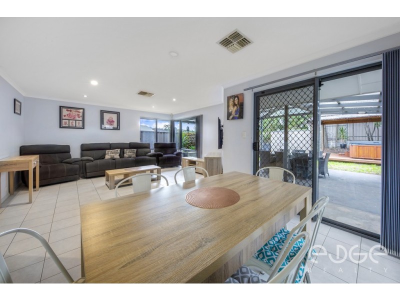 4 Amadeus Court, Greenwith SA 5125