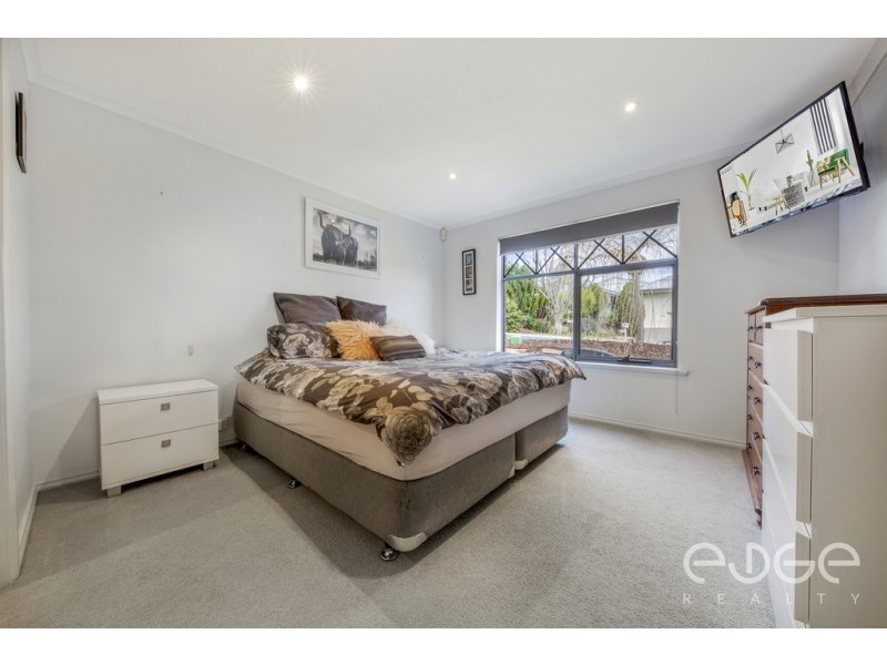 4 Amadeus Court, Greenwith SA 5125