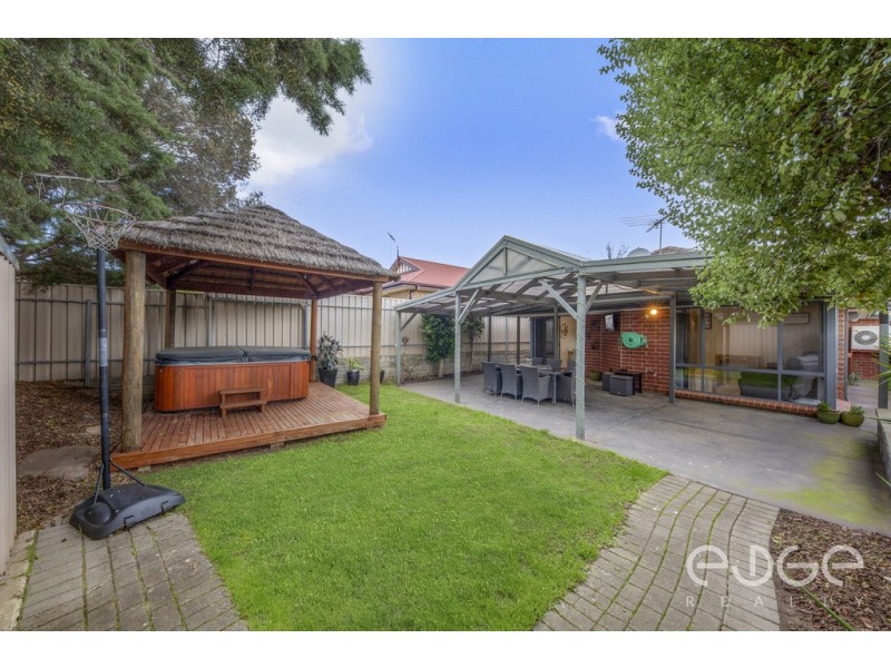 4 Amadeus Court, Greenwith SA 5125