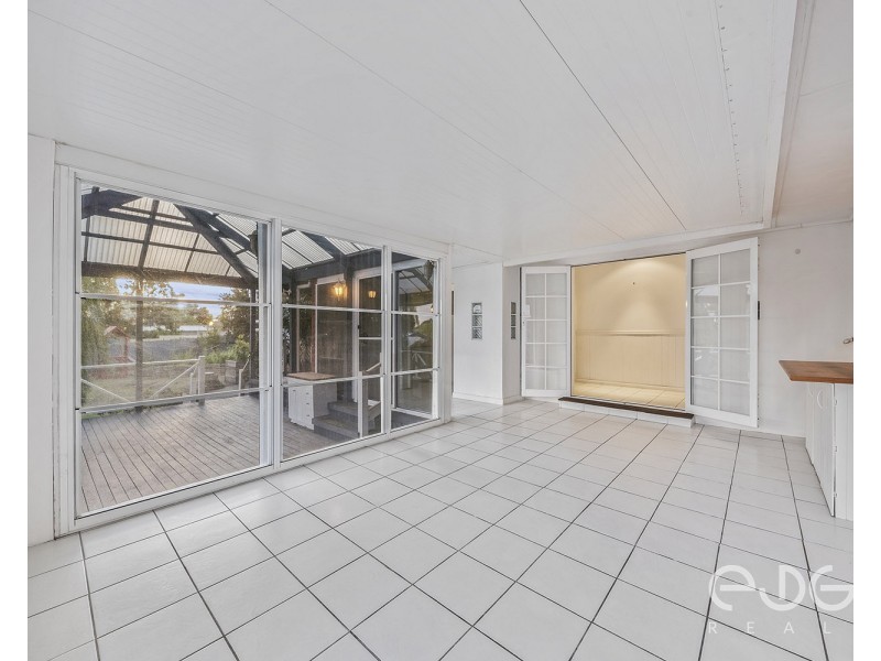 2 Far View Crescent, Ridgehaven SA 5097