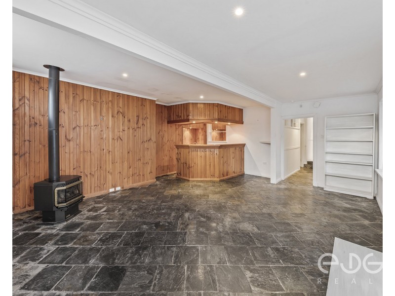 2 Far View Crescent, Ridgehaven SA 5097