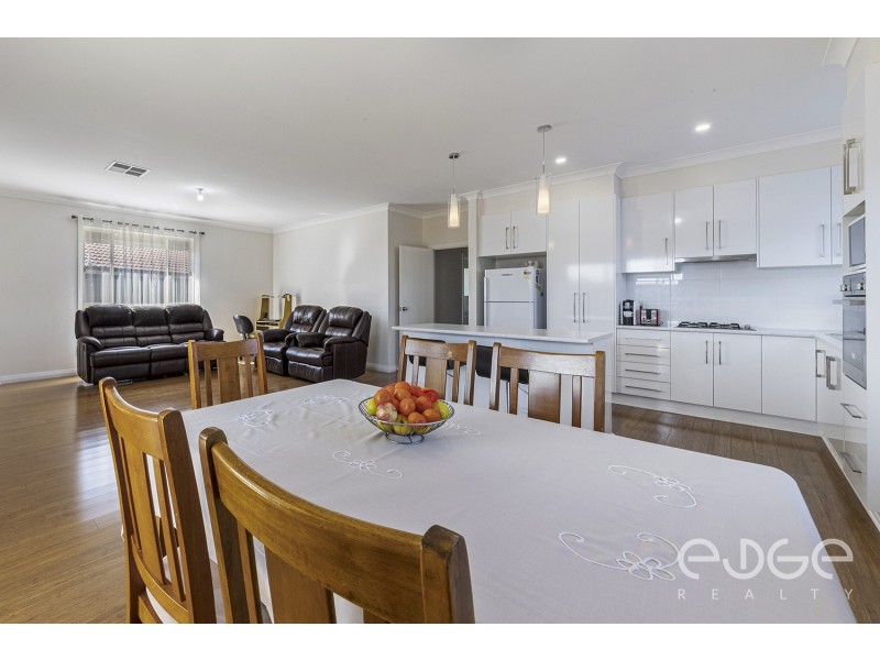 17 Broadwater Place, Blakeview SA 5114