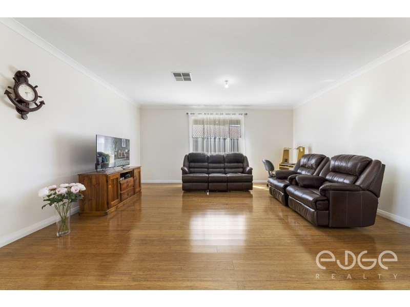 17 Broadwater Place, Blakeview SA 5114