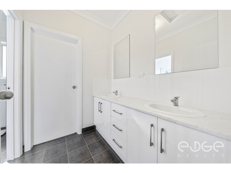 17 Broadwater Place, Blakeview SA 5114