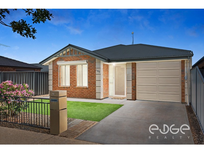 190 President Avenue, Andrews Farm SA 5114