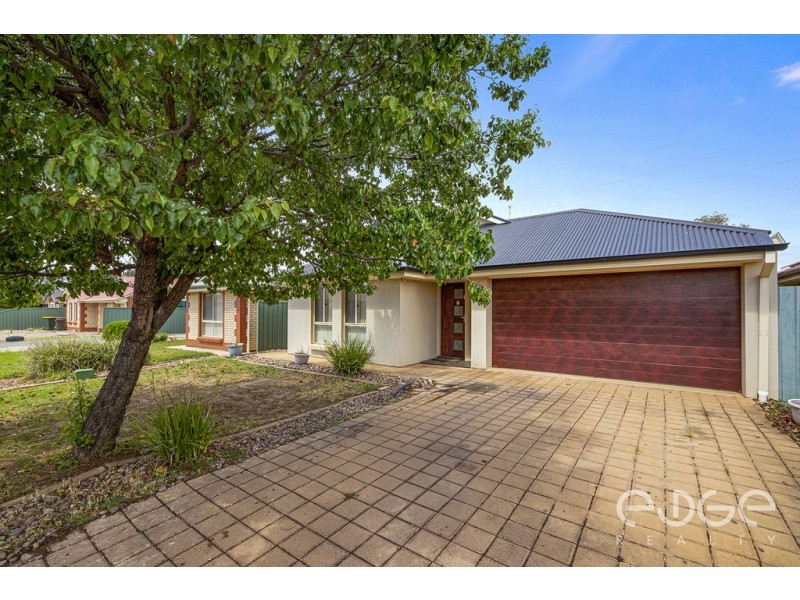 16 Orange Parade, Munno Para West SA 5115