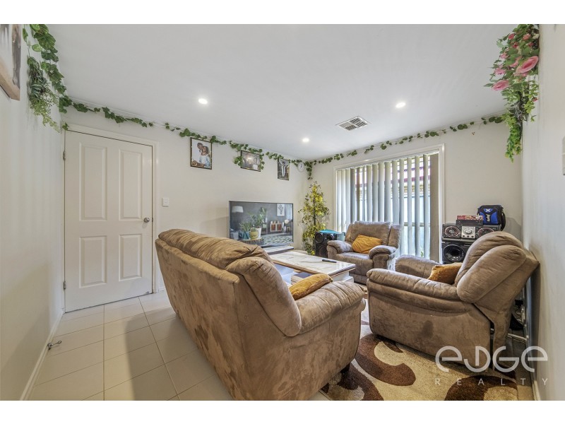 16 Orange Parade, Munno Para West SA 5115