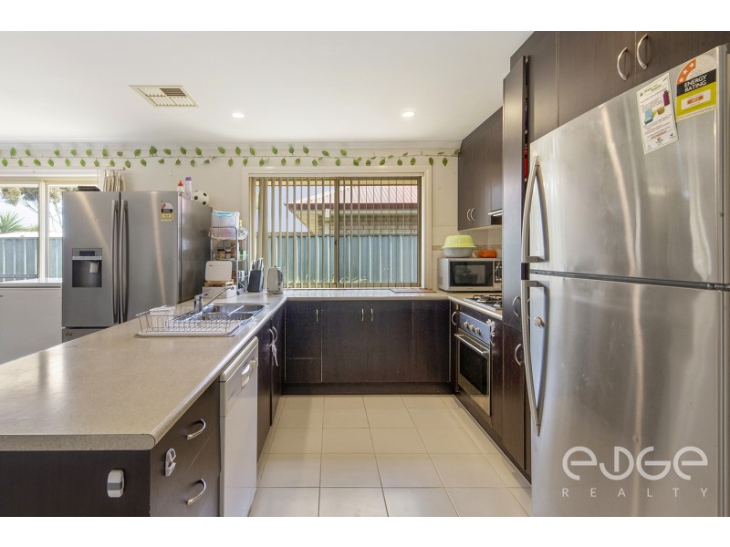 16 Orange Parade, Munno Para West SA 5115