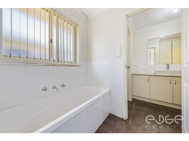 16 Orange Parade, Munno Para West SA 5115