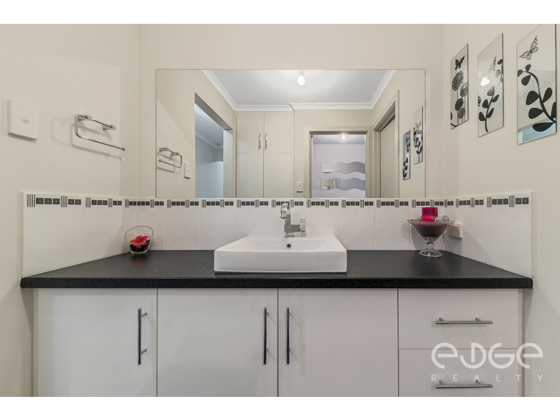 2B Clement Grove, Burton SA 5110