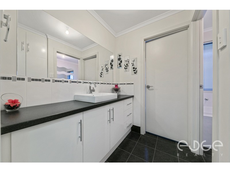 2B Clement Grove, Burton SA 5110