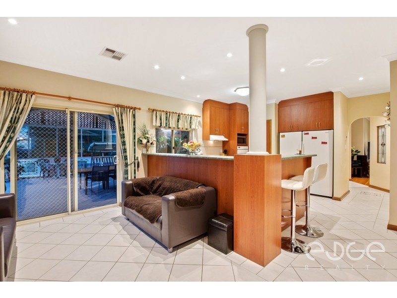 8 Coach House Mews, Hillbank SA 5112