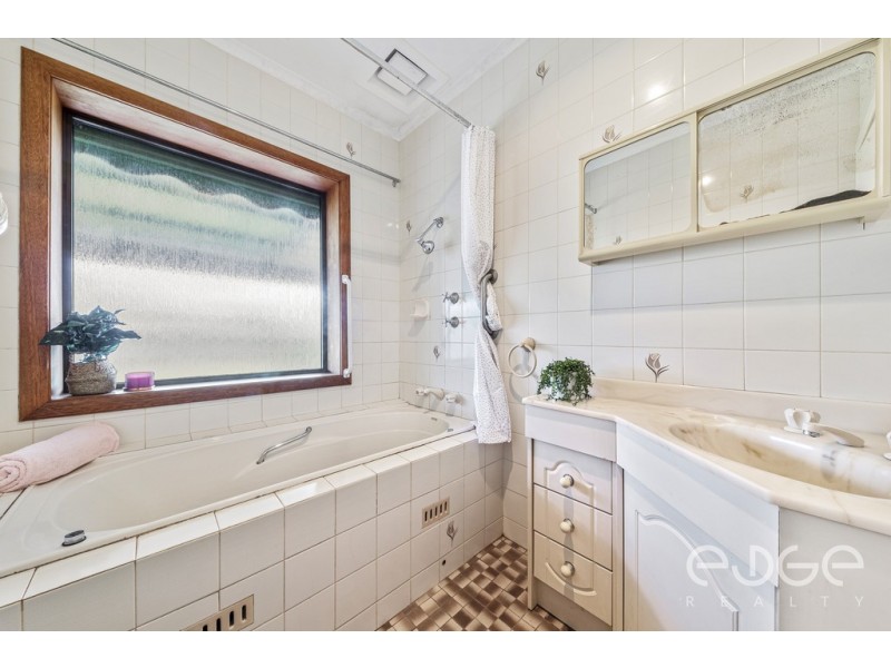 27 Armstrong Avenue, Parafield Gardens SA 5107