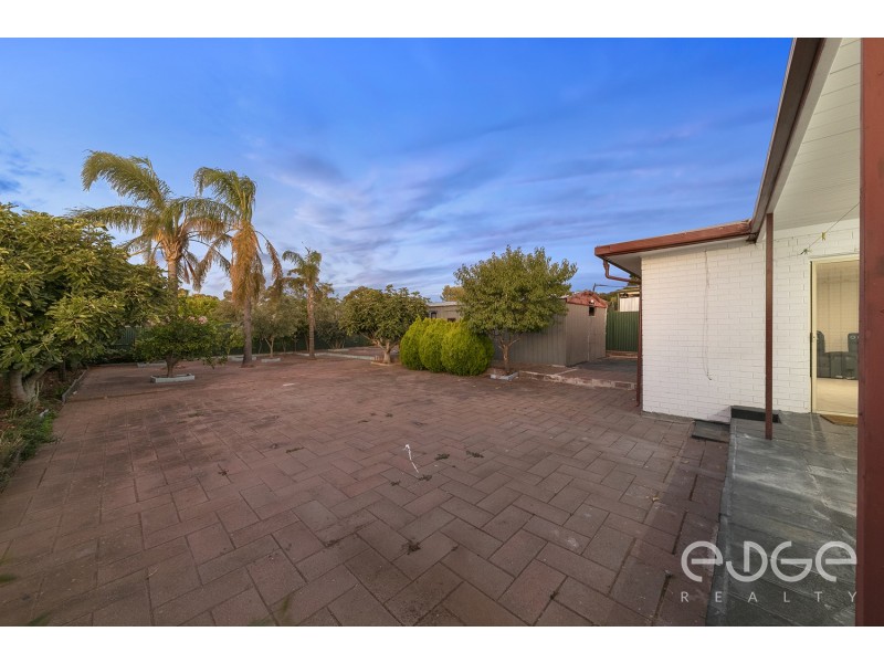 22 Penner Crescent, Para Hills SA 5096