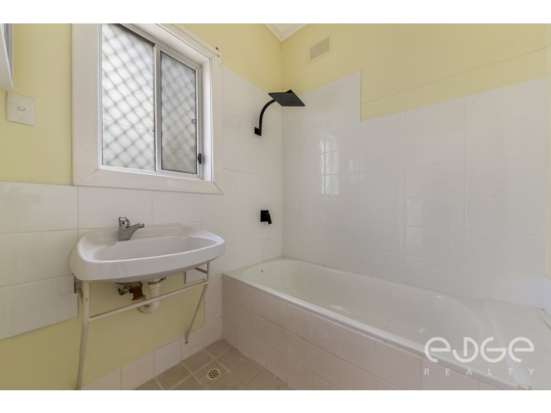 20 Dewey Street, Elizabeth East SA 5112