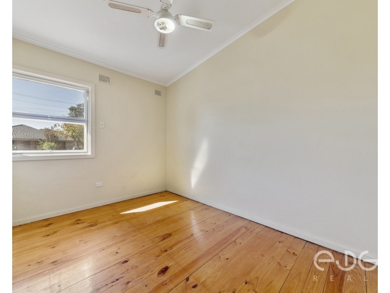 25 Crabb Road, Smithfield Plains SA 5114