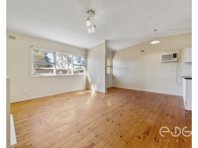 25 Crabb Road, Smithfield Plains SA 5114