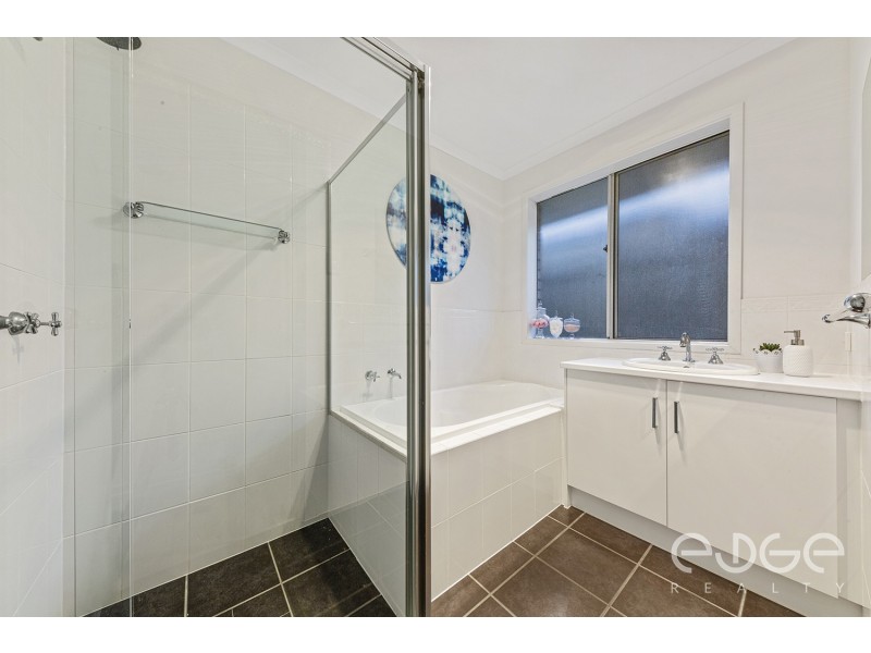 24 Carbone Drive, Munno Para West SA 5115