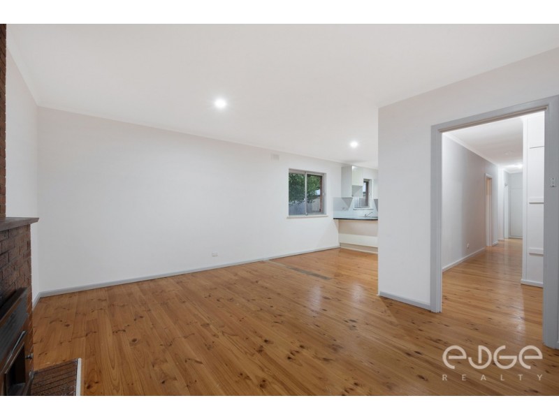 394 Wright Road, Para Vista SA 5093