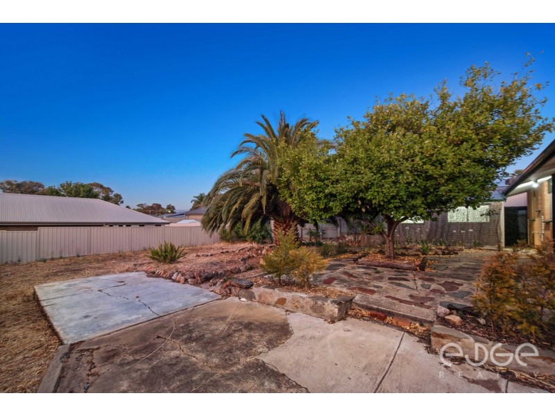 394 Wright Road, Para Vista SA 5093