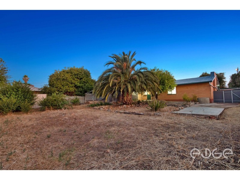 394 Wright Road, Para Vista SA 5093