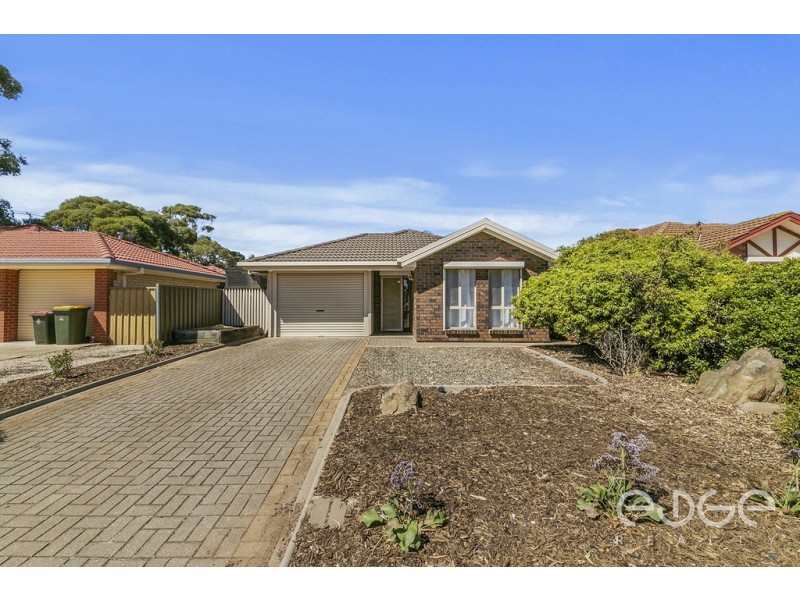 14 Hughes Street, Andrews Farm SA 5114