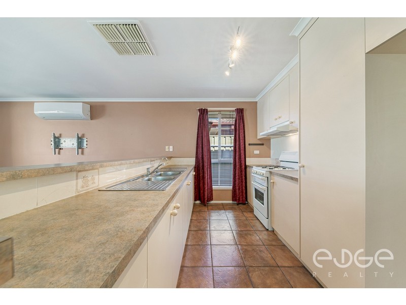 14 Hughes Street, Andrews Farm SA 5114