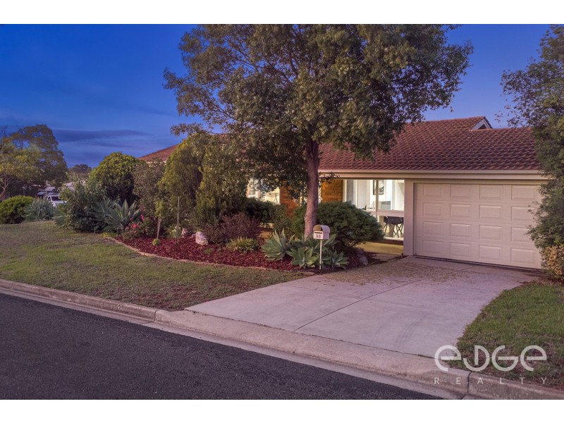 33 Telford Crescent, Modbury Heights SA 5092