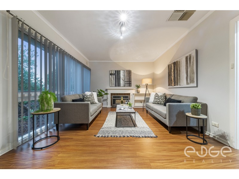 33 Telford Crescent, Modbury Heights SA 5092