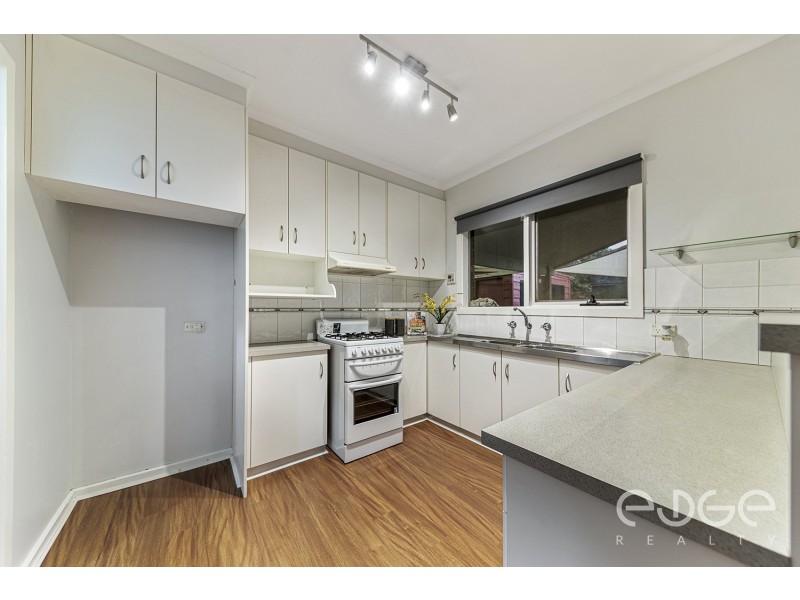 33 Telford Crescent, Modbury Heights SA 5092