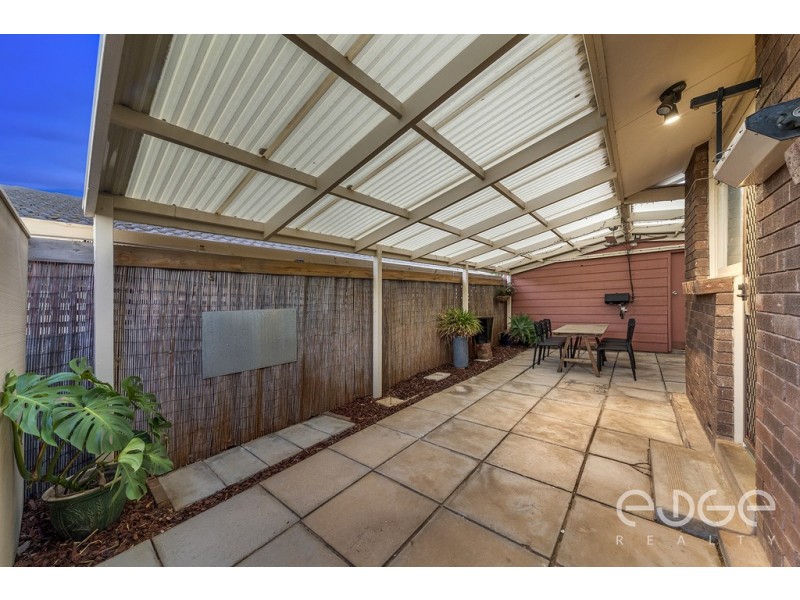 33 Telford Crescent, Modbury Heights SA 5092