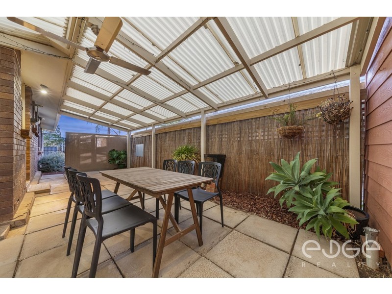 33 Telford Crescent, Modbury Heights SA 5092