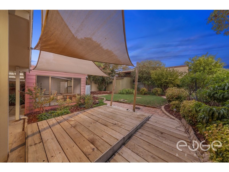33 Telford Crescent, Modbury Heights SA 5092