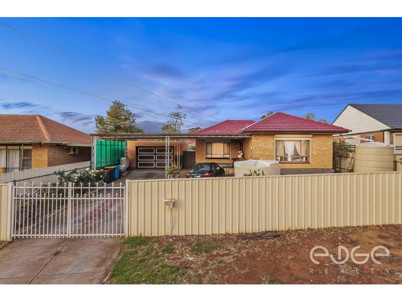 8 Ian Avenue, Para Hills West SA 5096
