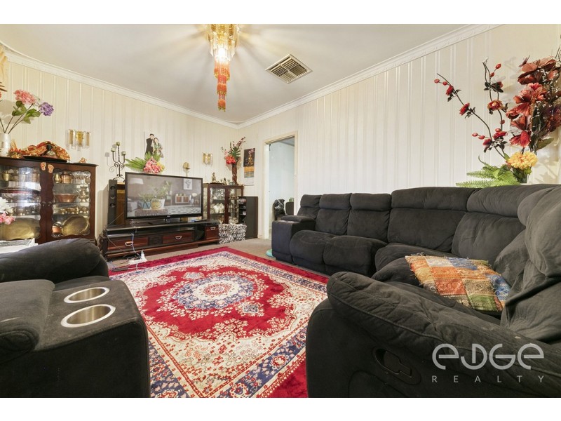 8 Ian Avenue, Para Hills West SA 5096
