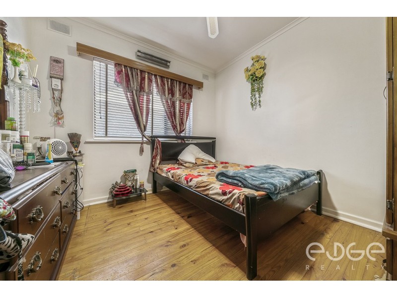 8 Ian Avenue, Para Hills West SA 5096