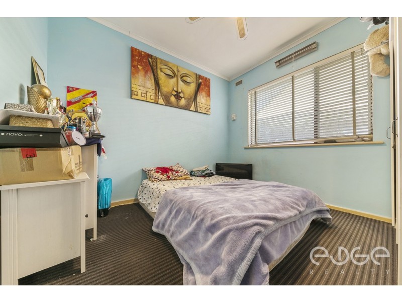 8 Ian Avenue, Para Hills West SA 5096