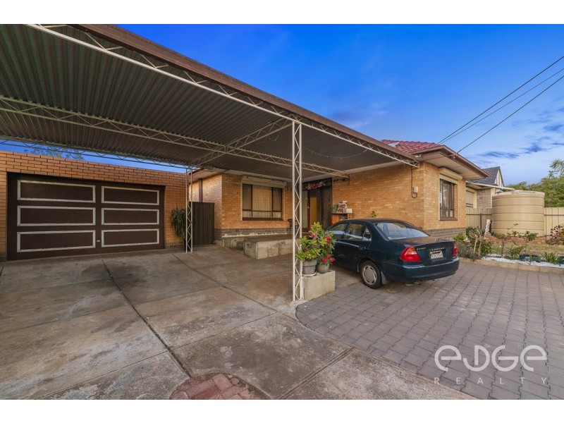 8 Ian Avenue, Para Hills West SA 5096