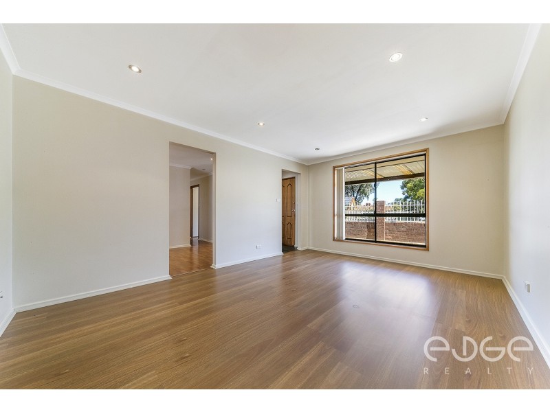 5 Finchley Close, Salisbury Downs SA 5108