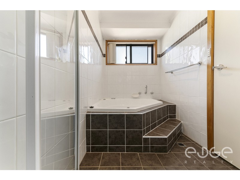 5 Finchley Close, Salisbury Downs SA 5108